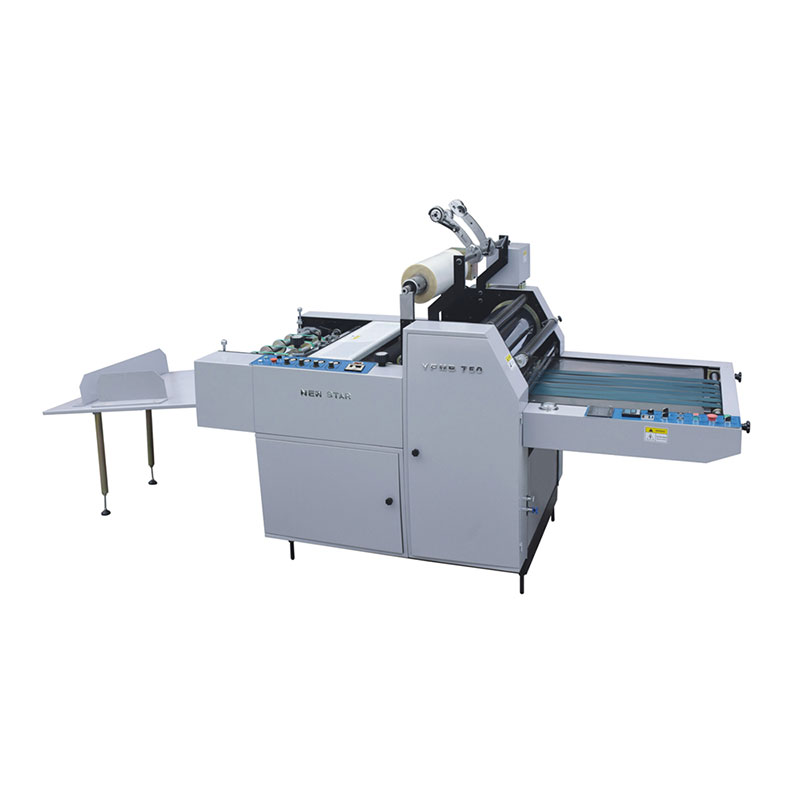 Isang-piraso semi-auto laminating machine
